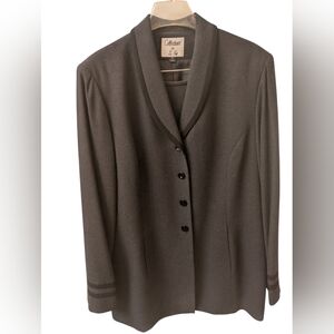 Ladies Collection For Le Suit